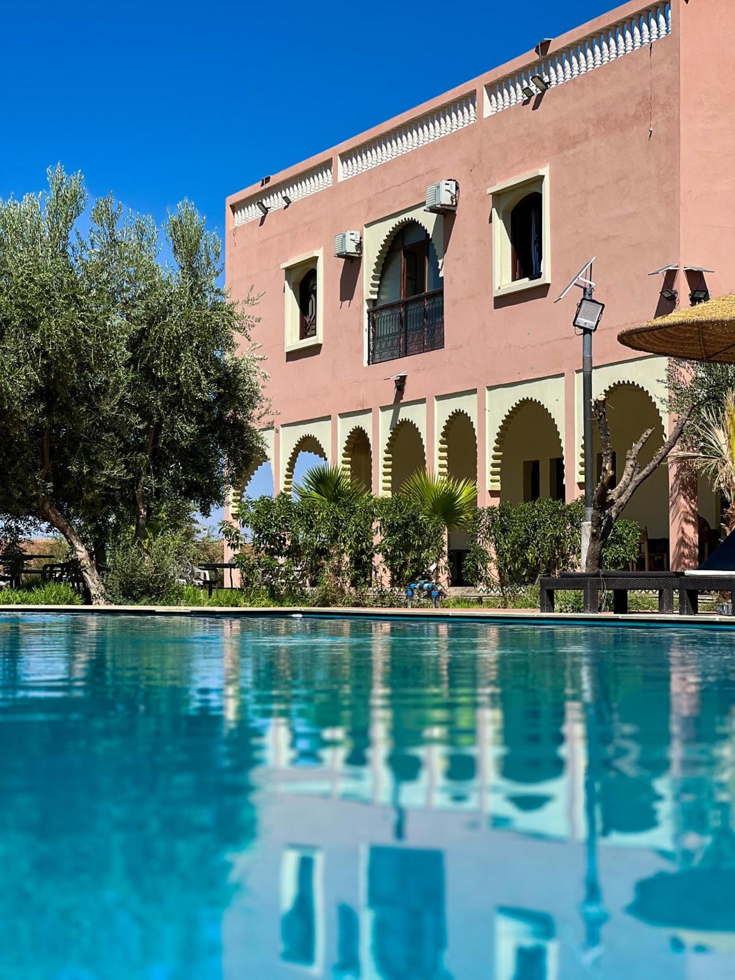 Guest House Qodwa Sidi Abdallah Ghiat ภายนอก รูปภาพ