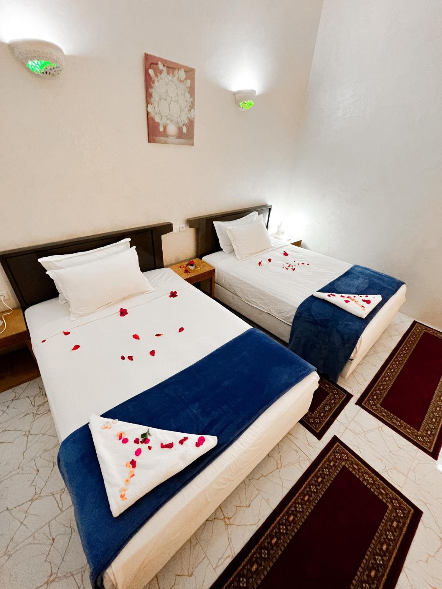 Guest House Qodwa Sidi Abdallah Ghiat ภายนอก รูปภาพ