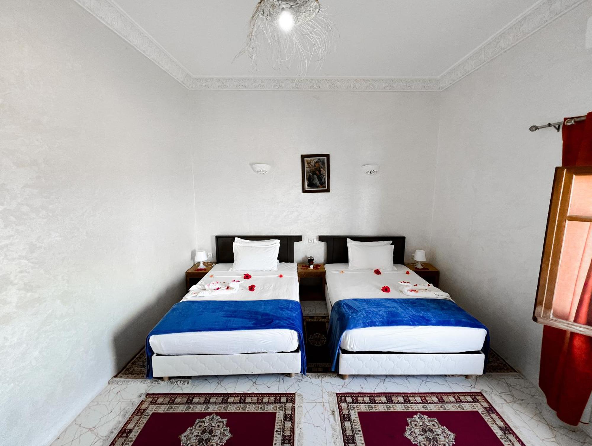 Guest House Qodwa Sidi Abdallah Ghiat ภายนอก รูปภาพ