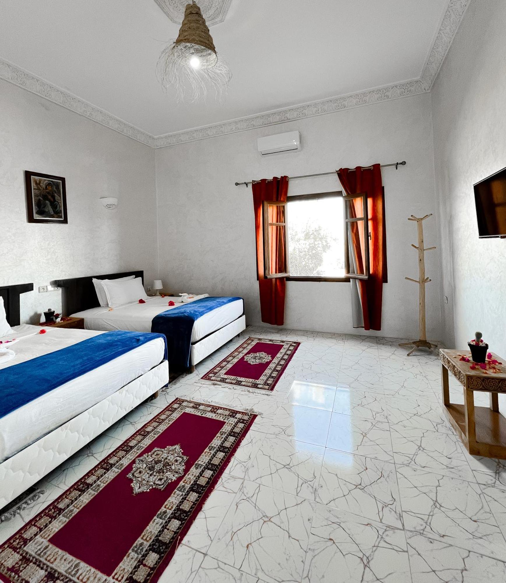 Guest House Qodwa Sidi Abdallah Ghiat ภายนอก รูปภาพ