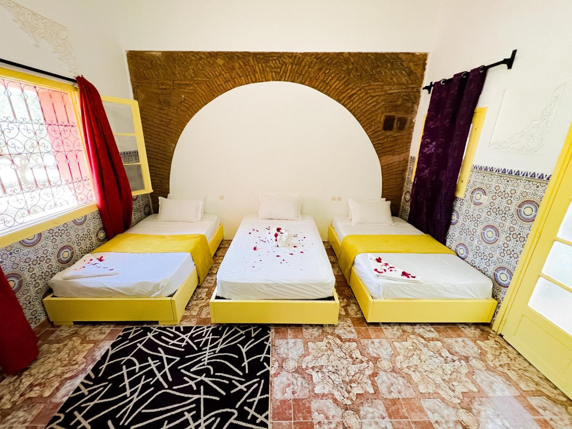 Guest House Qodwa Sidi Abdallah Ghiat ภายนอก รูปภาพ