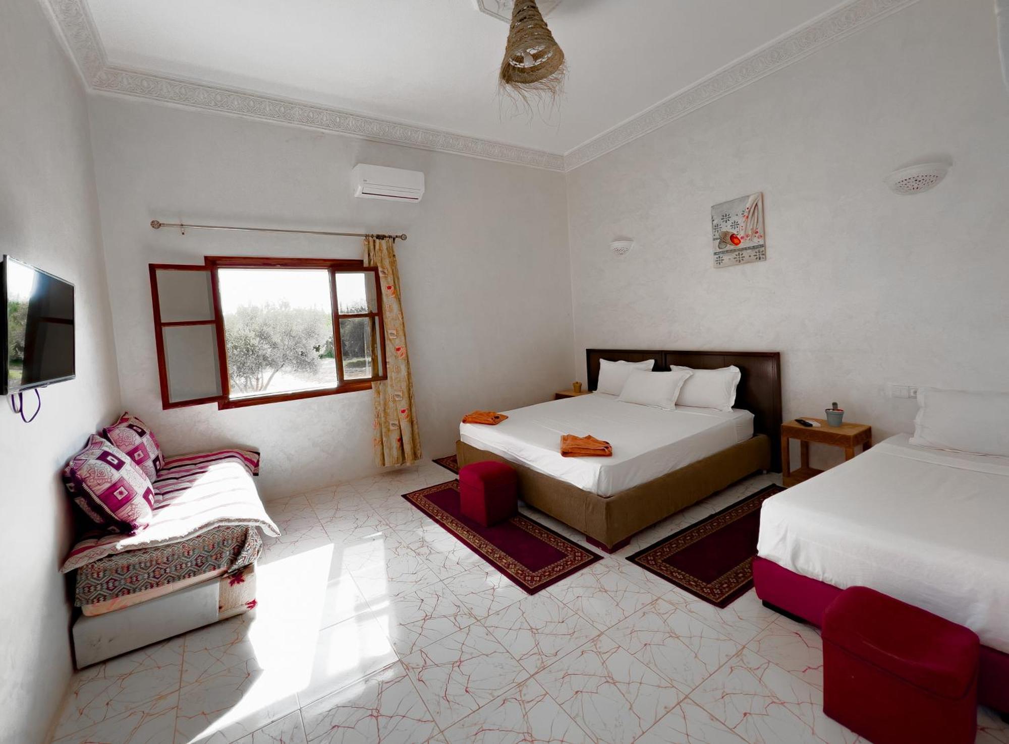 Guest House Qodwa Sidi Abdallah Ghiat ภายนอก รูปภาพ