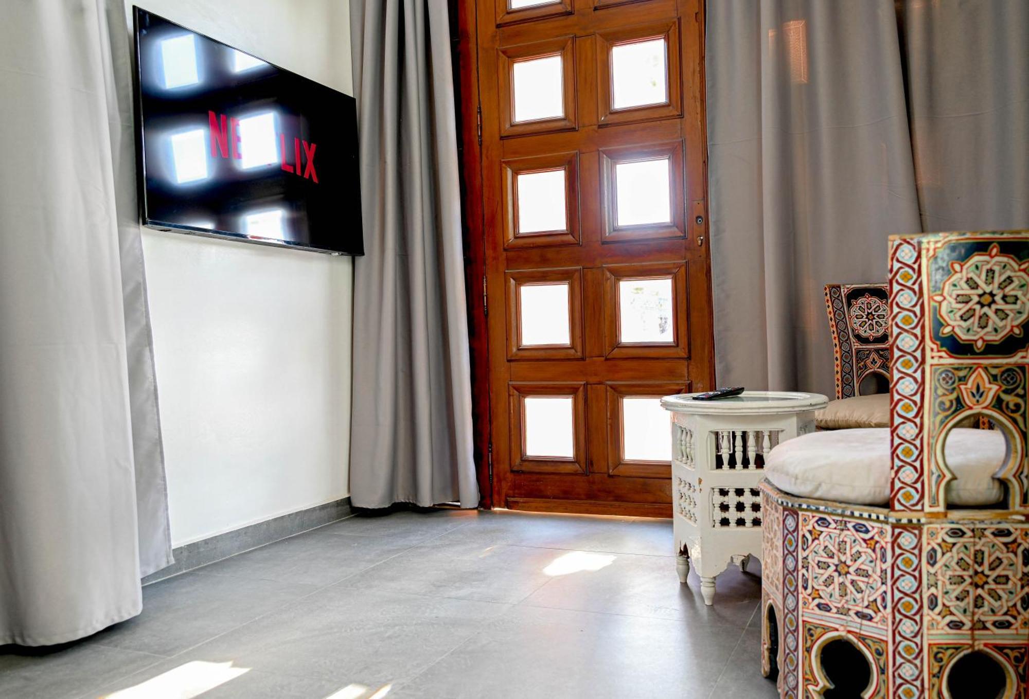 Guest House Qodwa Sidi Abdallah Ghiat ภายนอก รูปภาพ